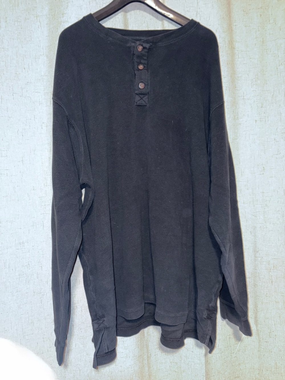 Duluth Trading Co Black Long-Sleeve Henley